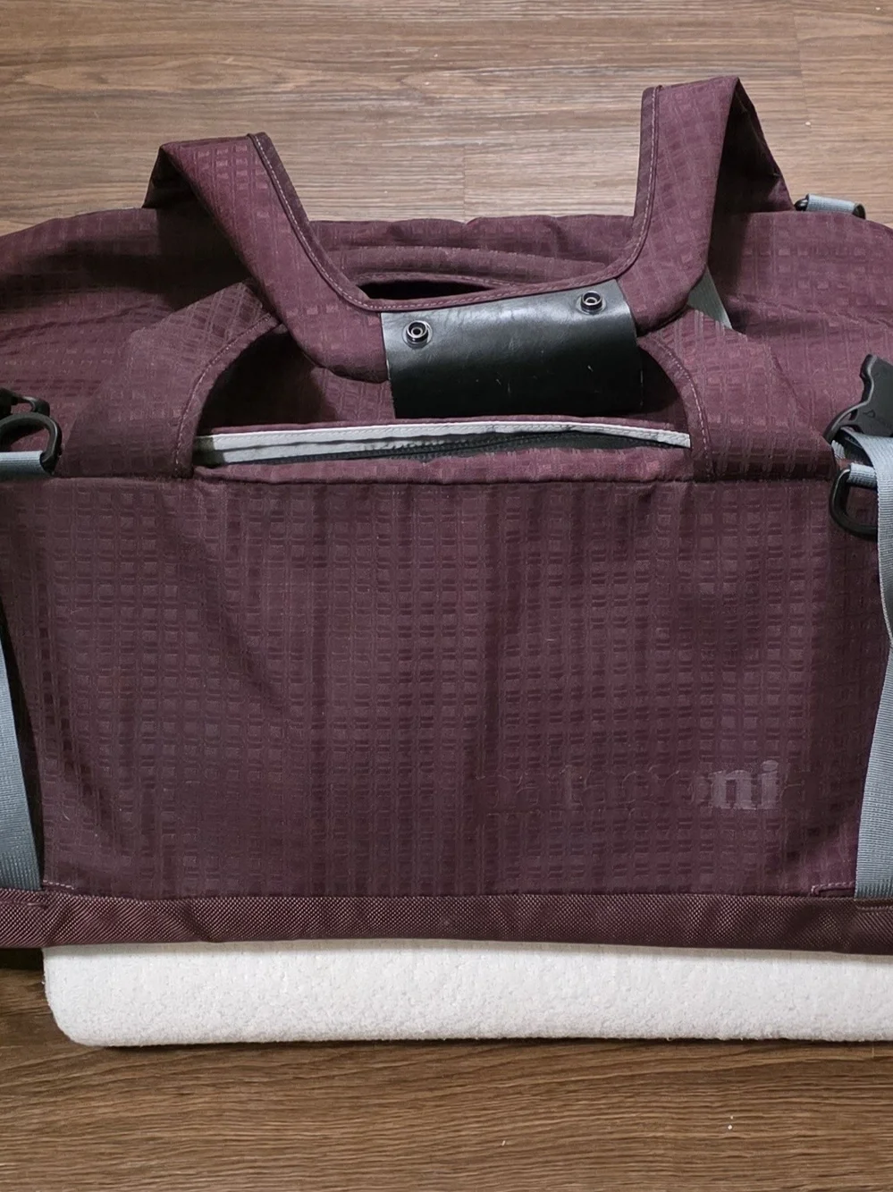 Vintage 2007 Patagonia Black Hole Duffel 90L - Plum Grid (Excellent Condition)